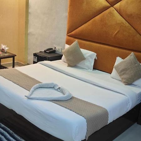 Hotel Grand City Nuova Delhi Esterno foto